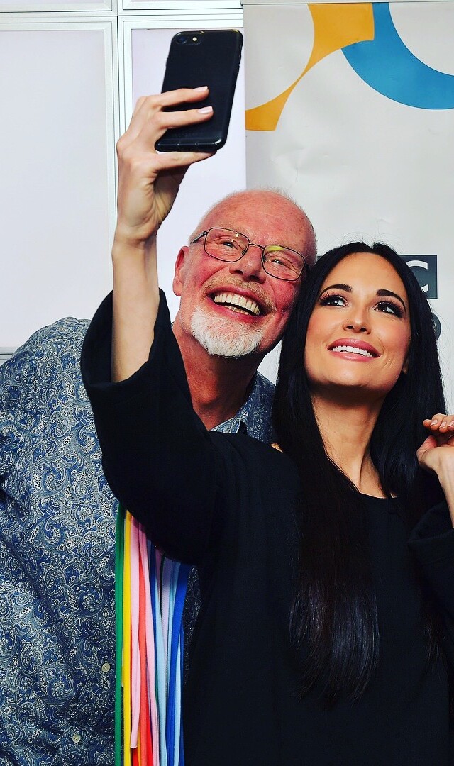 Bob Harris - image Harris_Bob-with-Kacey-Musgraves1-640x1080 on https://www.excellenttalent.com